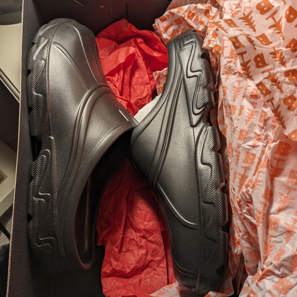 Bass Outdoor Field Slides Clogs. NEW. Never worn. Mens/Women's. - Picture 8 of 8